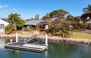 8 Beaufort Court, RABY BAY  QLD  4163
